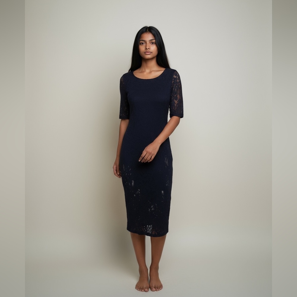 FUZZI Black Stretchy Lace Midi Dress, Size S.
NWT